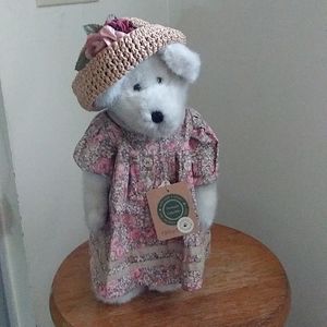 Boyd's "The Archive Collection" Bear